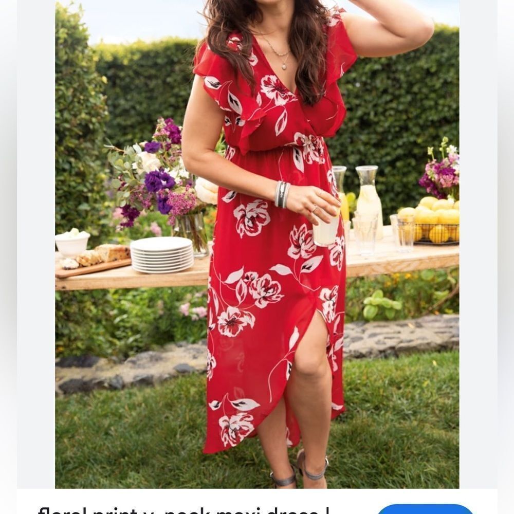 MAURICES floral print v-neck maxi dress